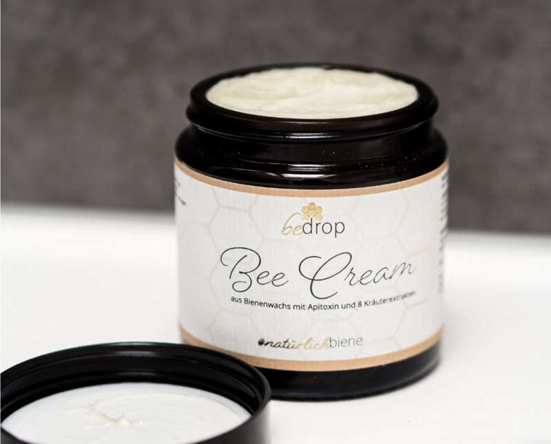 Bee Cream Bienengiftsalbe mit 8 Kräuterextrakten